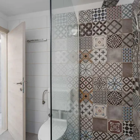 In - Istrien 44039 * Porec